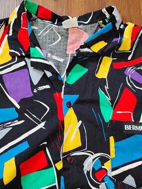 Vintage 80s Bermuda Abstract Geometric Button Shirt Short SLeeve